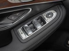 奔驰GLC 2022款 改款 GLC 300 L 4MATIC 动感型 