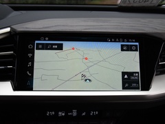 奥迪Q5 e-tron 2022款 50 e-tron quattro 荣耀型 锦衣套装