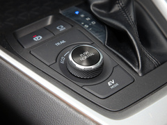 RAV4荣放 2022款 2.0L CVT两驱风尚Plus版