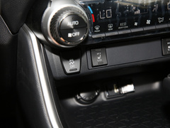 RAV4荣放 2022款 2.0L CVT两驱风尚Plus版