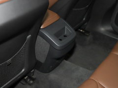沃尔沃XC60 2024款 B5 四驱智逸豪华版
