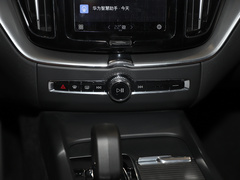 沃尔沃XC60 2024款 B5 四驱智逸豪华版