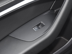 奥迪A6L 2023款 40 TFSI 豪华致雅型