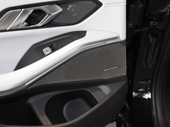 宝马M3 2023款 M3四门轿车 M xDrive 雷霆版