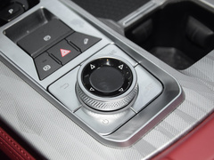 捷途X70 PLUS 2023款 1.5T DCT勇者PLUS 7座