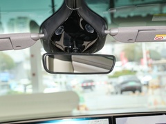 智己LS7 2023款 100kWh Lux四驱版