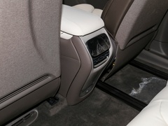智己LS7 2023款 100kWh Lux四驱版