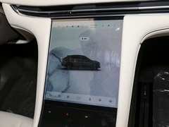智己LS7 2023款 100kWh Lux四驱版