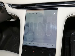 智己LS7 2023款 100kWh Lux四驱版