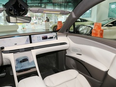 智己LS7 2023款 100kWh Lux四驱版