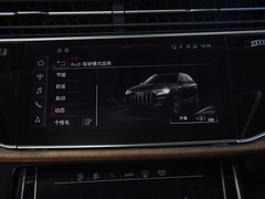 奥迪Q7 2024款 55 TFSI quattro S line运动型