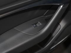 奥迪A6 旅行版 2024款 Avant 先锋派 45 TFSI 臻选动感型