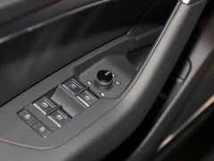 奥迪A6 旅行版 2024款 Avant 先锋派 45 TFSI 臻选动感型