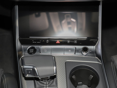 奥迪A6 旅行版 2024款 Avant 先锋派 45 TFSI 臻选动感型