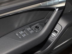 奥迪A6 旅行版 2024款 Avant 先锋派 45 TFSI 臻选动感型