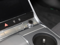 奥迪A6 旅行版 2024款 Avant 先锋派 45 TFSI 臻选动感型