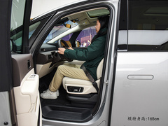 理想MEGA 2024款  Ultra