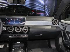 奔驰A级AMG 2024款 AMG A 35 L 4MATIC