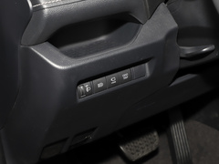 RAV4荣放 2023款 2.0L CVT两驱风尚Plus版