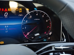 奔驰E级 2024款 E 260 L 运动型