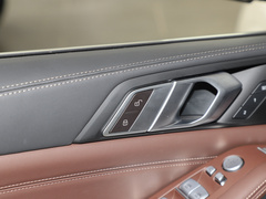 宝马X5 2023款 xDrive 40Li M运动套装