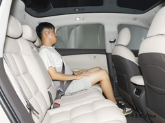 智己LS6 2023款 Max 标准版