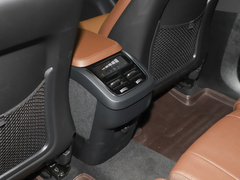 沃尔沃XC90 2024款 B6 智逸豪华版 7座