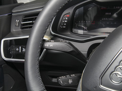 奥迪A7 2025款 45 TFSI 臻选型