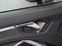 奥迪Q3 2024款 40 TFSI 时尚动感型