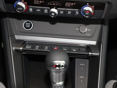 奥迪Q3 2024款 40 TFSI 时尚动感型