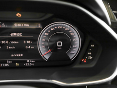 奥迪Q3 2024款 40 TFSI 时尚动感型