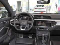 奥迪Q3 2024款 40 TFSI 时尚动感型