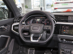 奥迪Q3 2024款 40 TFSI 时尚动感型