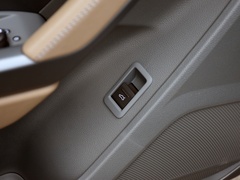 奥迪Q3 2024款 45 TFSI quattro 时尚动感型