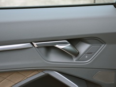 奥迪Q3 2024款 45 TFSI quattro 时尚动感型