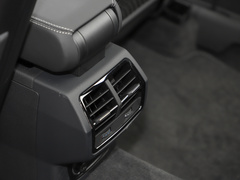 奥迪Q3 2024款 45 TFSI quattro 时尚动感型