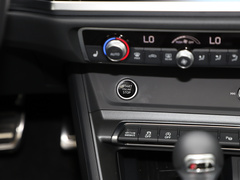 奥迪Q3 2024款 45 TFSI quattro 时尚动感型