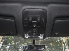 奥迪Q3 2024款 40 TFSI RS套件燃速型