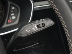 奥迪Q3 2024款 40 TFSI RS套件燃速型