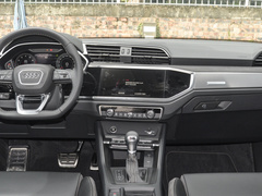 奥迪Q3 2024款 40 TFSI RS套件燃速型