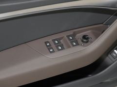 奥迪A7L 2024款 45TFSI S-line 筑梦型 流晶套装