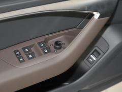 奥迪A7L 2024款 45TFSI S-line 筑梦型 流晶套装
