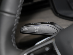 奥迪Q6 2024款 45 TFSI quattro 齐云型 羽林套装 6座
