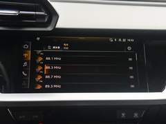 奥迪A3 2024款 A3L Limousine 35 TFSI RS套件燃速型