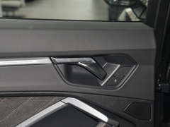 奥迪Q3 2024款 35 TFSI RS套件燃速型