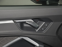 奥迪Q3 2024款 35 TFSI RS套件燃速型