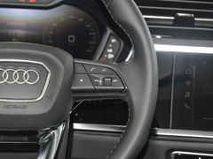 奥迪Q3 2024款 35 TFSI RS套件燃速型