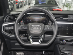 奥迪Q3 2024款 35 TFSI RS套件燃速型