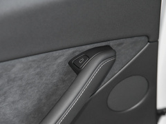 Model Y 2023款  后轮驱动版
