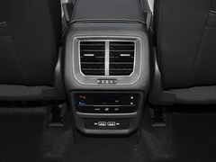 探岳 2024款 300TSI 两驱豪华Plus进阶版